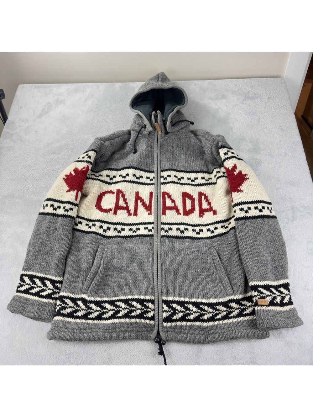 VTG Ark Imports Men's Size XXL 100% New Zealand Wool Cowichan Maple Leaf Jacket